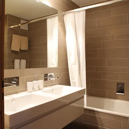 Schoene Im Zentrum Von St. Moritz